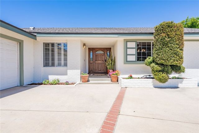 23247 Arminta St, West Hills, CA 91304