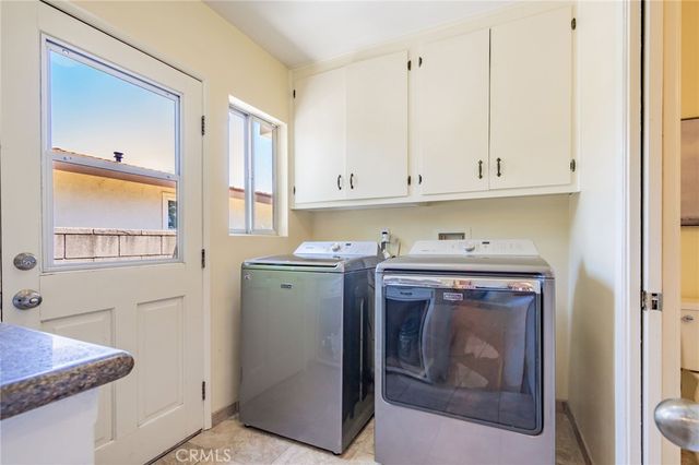 23247 Arminta St, West Hills, CA 91304