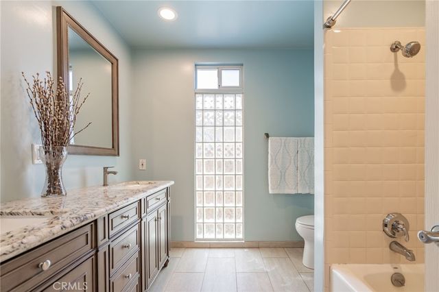 23247 Arminta St, West Hills, CA 91304