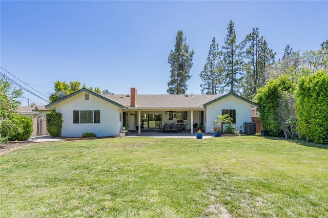 23247 Arminta St, West Hills, CA 91304