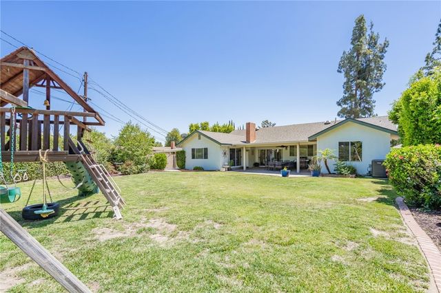 23247 Arminta St, West Hills, CA 91304