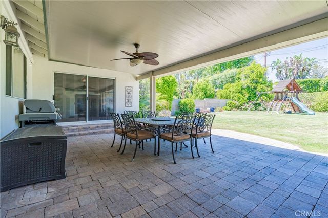 23247 Arminta St, West Hills, CA 91304