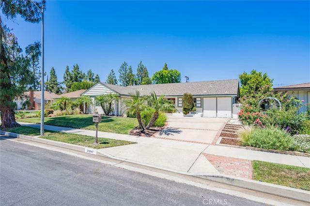 23247 Arminta St, West Hills, CA 91304