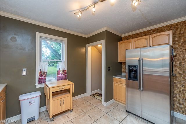 1455 Canterbury Road, Westlake, OH 44145