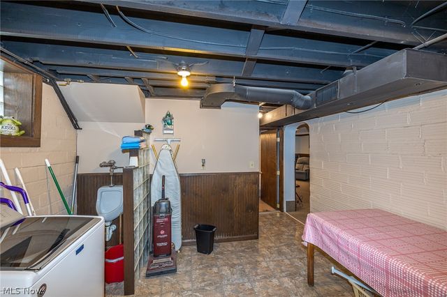 1455 Canterbury Road, Westlake, OH 44145