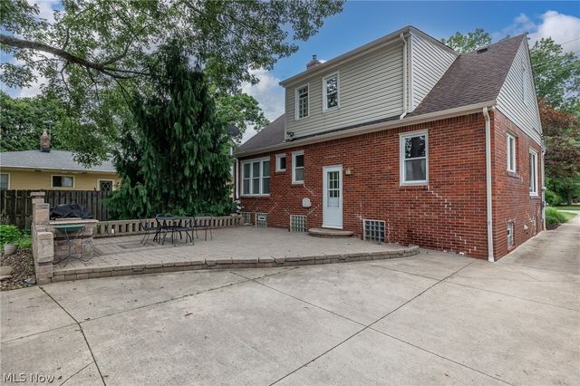 1455 Canterbury Road, Westlake, OH 44145