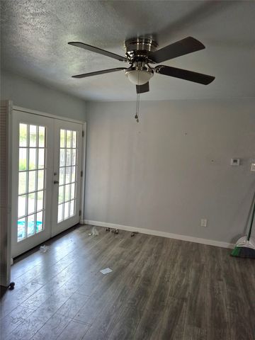 631 Cove Hollow Drive, Dallas, TX 75224