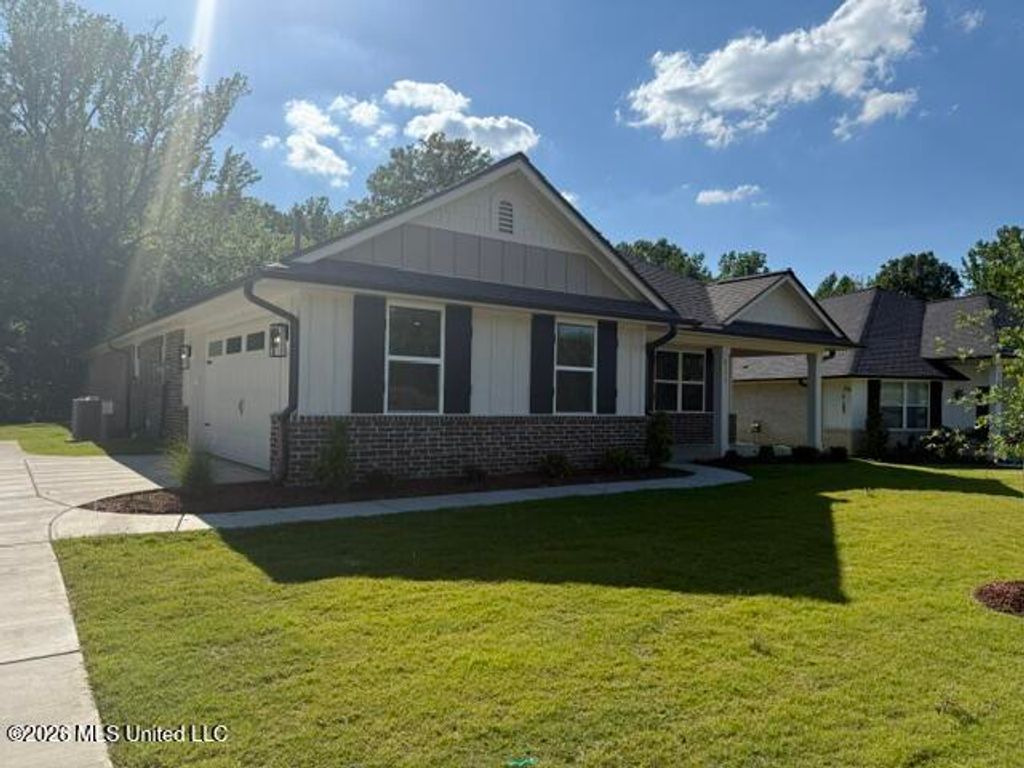 8779 Jackson Lane, Olive Branch, MS 38654