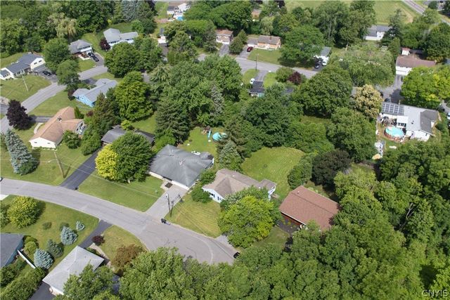 105 Haddonfield Place, Dewitt, NY 13214