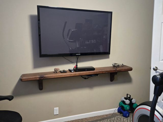 1921 Piedmont Way, South Bend, IN 46614