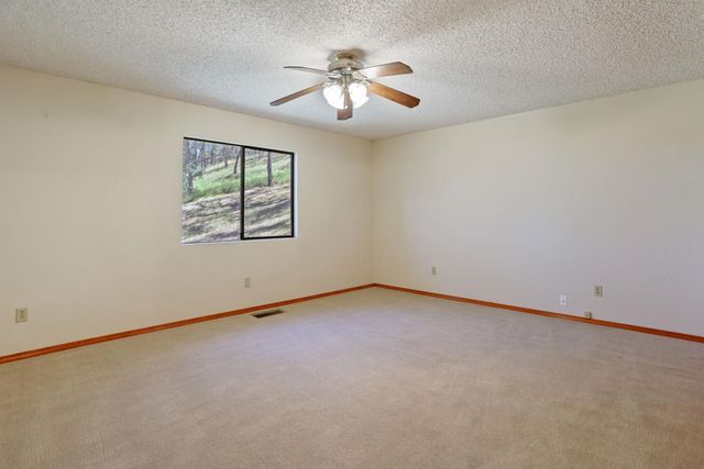 4927 Treosti Pl, Valley Springs, CA 95252