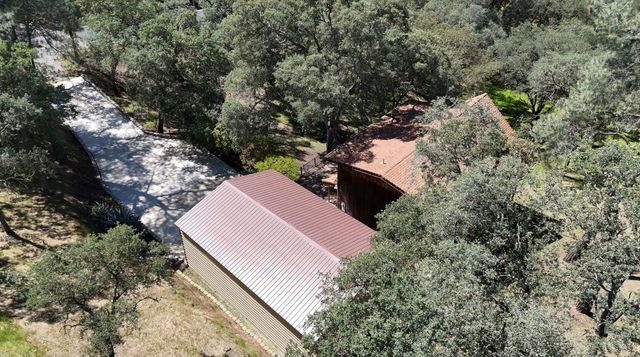 4927 Treosti Pl, Valley Springs, CA 95252