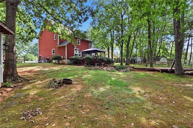 8984 Stamford Club Court, King, NC 27045