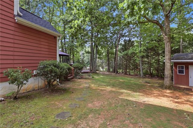 8984 Stamford Club Court, King, NC 27045