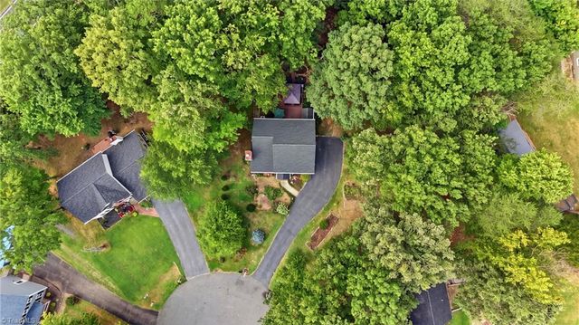 8984 Stamford Club Court, King, NC 27045