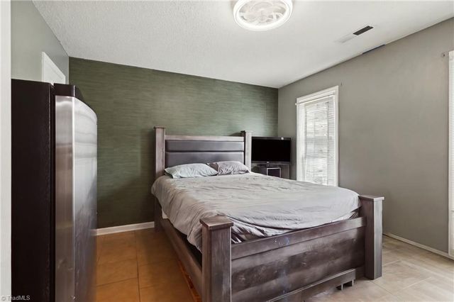 8984 Stamford Club Court, King, NC 27045