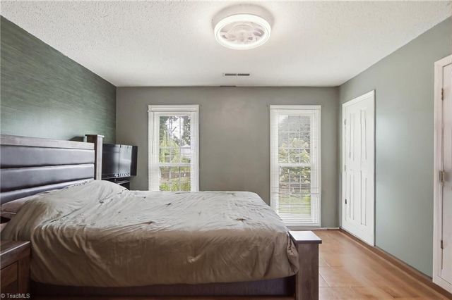 8984 Stamford Club Court, King, NC 27045