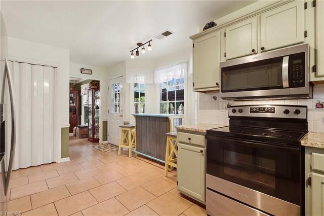 8984 Stamford Club Court, King, NC 27045
