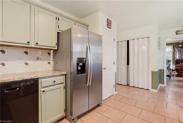 8984 Stamford Club Court, King, NC 27045