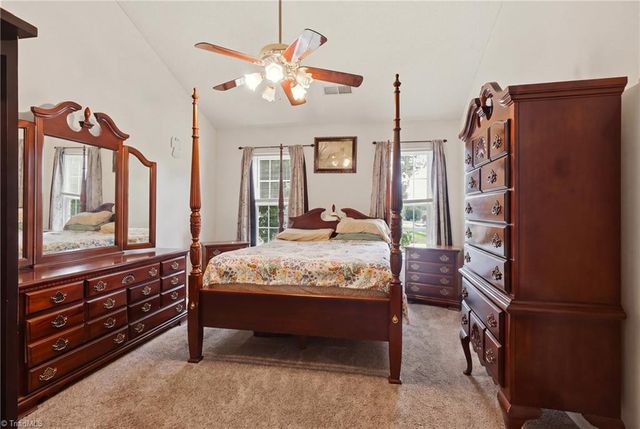 8984 Stamford Club Court, King, NC 27045