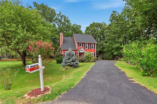 8984 Stamford Club Court, King, NC 27045