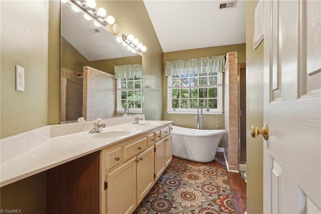 8984 Stamford Club Court, King, NC 27045