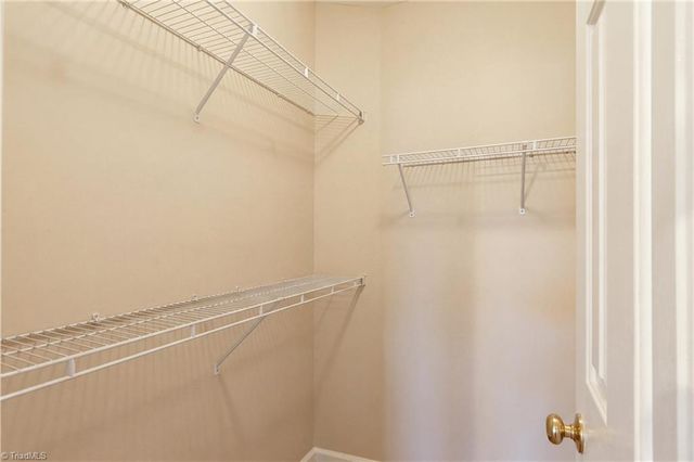 8984 Stamford Club Court, King, NC 27045