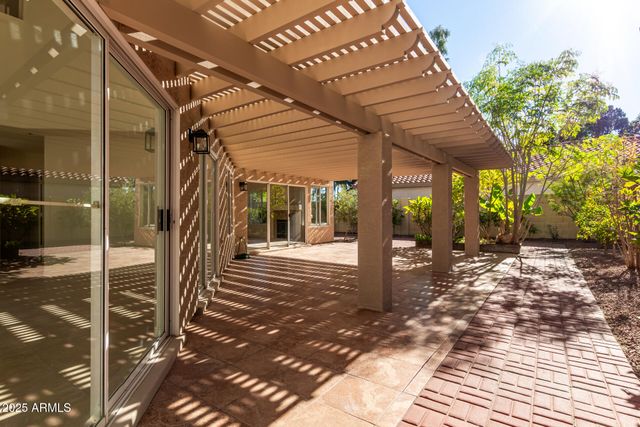 10289 E CELTIC Drive, Scottsdale, AZ 85260