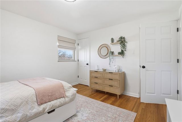 633 Moreland Dr, Mt Lebanon, PA 15243