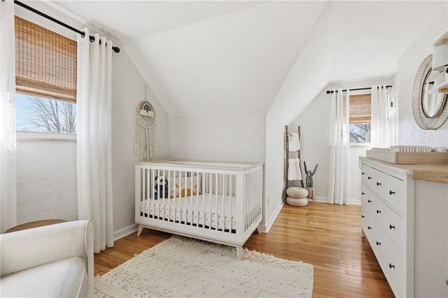 633 Moreland Dr, Mt Lebanon, PA 15243