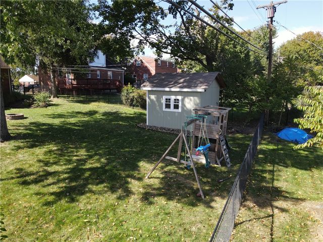 633 Moreland Dr, Mt Lebanon, PA 15243