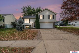 13528 S 32 Street, Bellevue, NE 68123