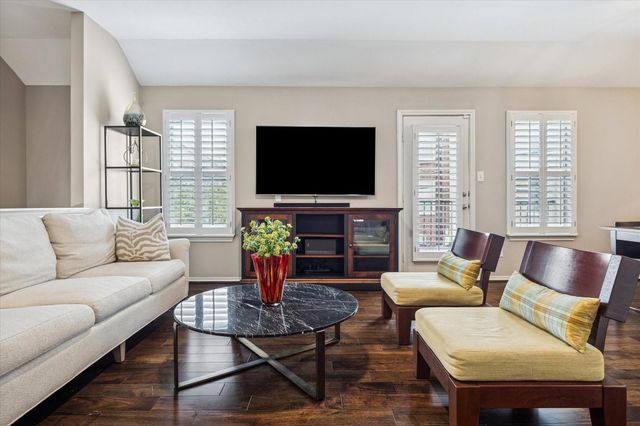 1810 Gillette Street, Houston, TX 77019