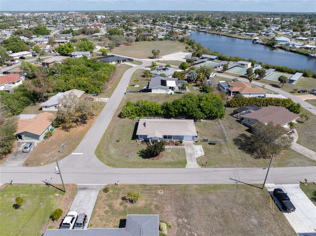 Image 33 of property listing at 21459 HIGGS DRIVE, Port Charlotte, FL 33952