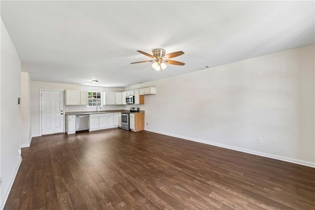 2112 Rosemary Way, Gainesville, GA 30507