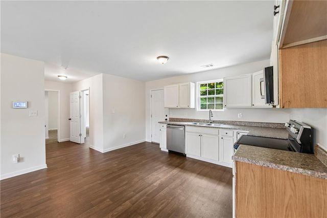 2112 Rosemary Way, Gainesville, GA 30507