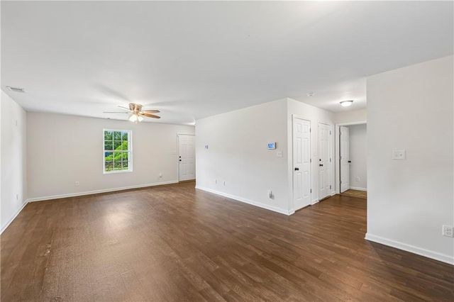 2112 Rosemary Way, Gainesville, GA 30507