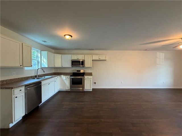 2112 Rosemary Way, Gainesville, GA 30507