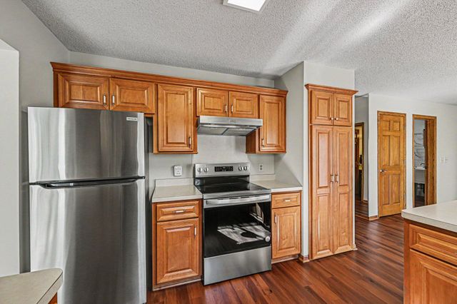 15400 Darjeeling Path, Rosemount, MN 55068