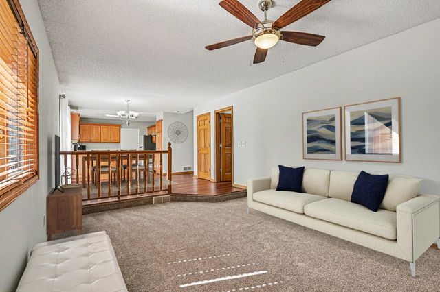 15400 Darjeeling Path, Rosemount, MN 55068