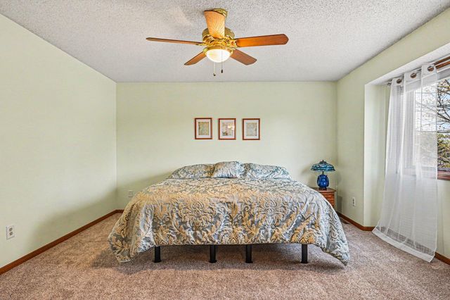 15400 Darjeeling Path, Rosemount, MN 55068