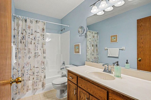 15400 Darjeeling Path, Rosemount, MN 55068