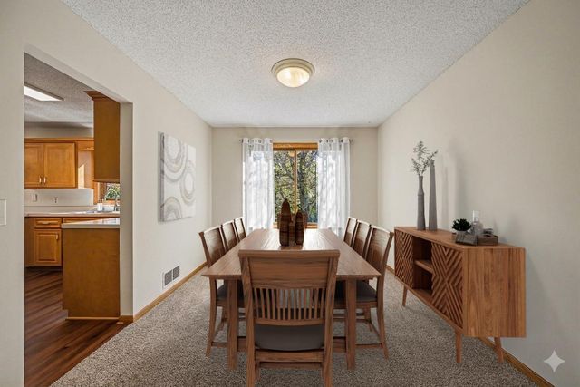 15400 Darjeeling Path, Rosemount, MN 55068