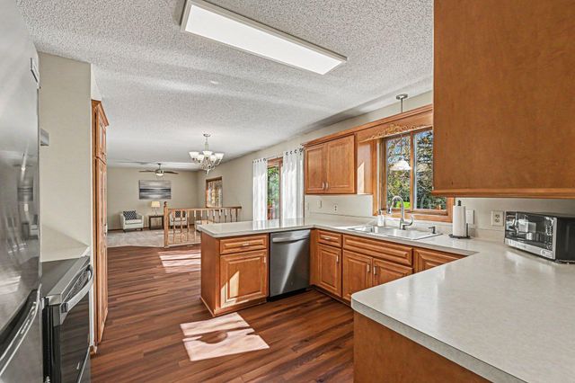 15400 Darjeeling Path, Rosemount, MN 55068