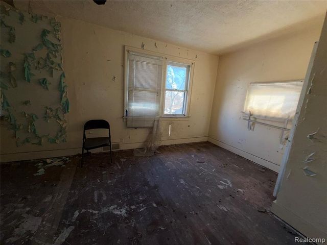 11383 Ohio Street, Detroit, MI 48204