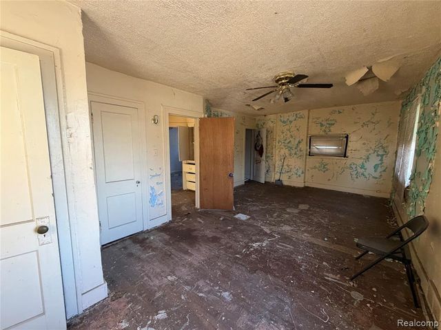 11383 Ohio Street, Detroit, MI 48204