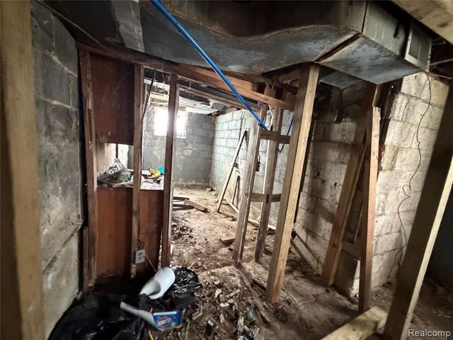 11383 Ohio Street, Detroit, MI 48204