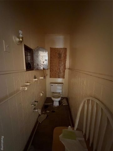 11383 Ohio Street, Detroit, MI 48204