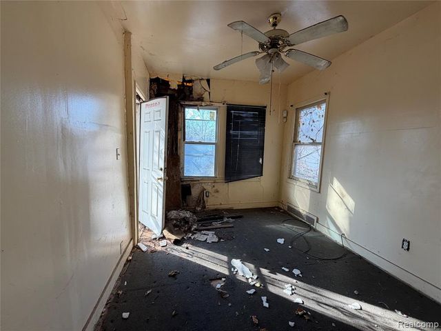 11383 Ohio Street, Detroit, MI 48204