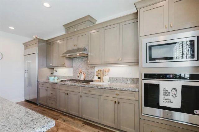 18930 Carranza Lane, Saugus, CA 91350